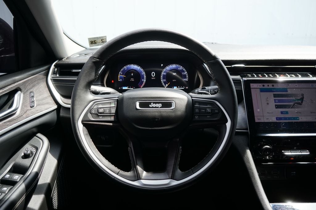 2023 Jeep Grand Cherokee L Limited 4x4