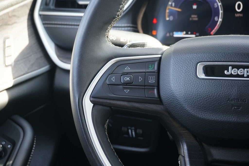 2023 Jeep Grand Cherokee L Limited 4x4