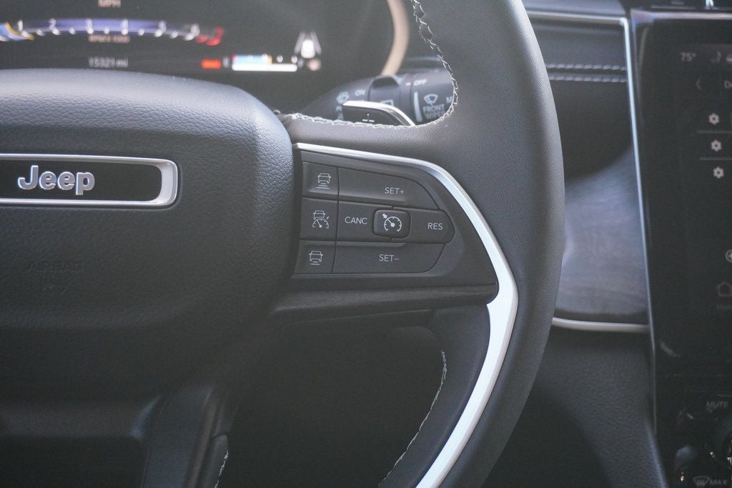 2023 Jeep Grand Cherokee L Limited 4x4