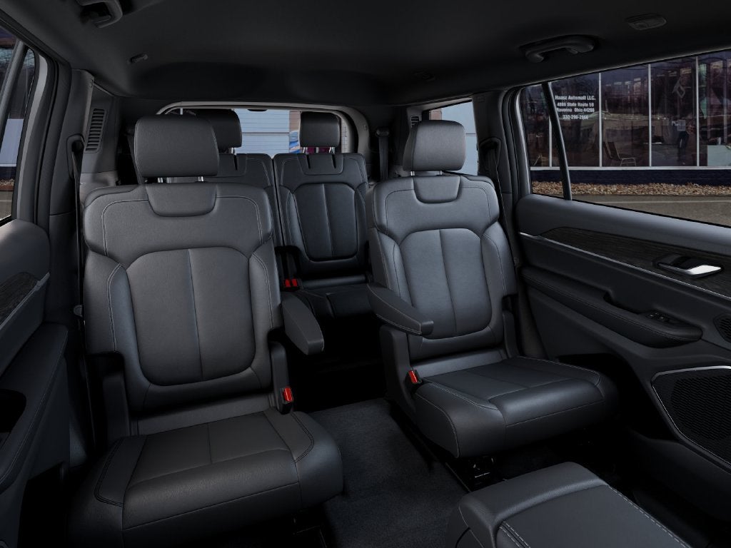 2027 Jeep Grand Cherokee GRAND CHEROKEE L LIMITED 4X4