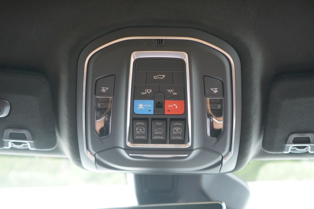 2026 Jeep Grand Cherokee L Summit 4x4