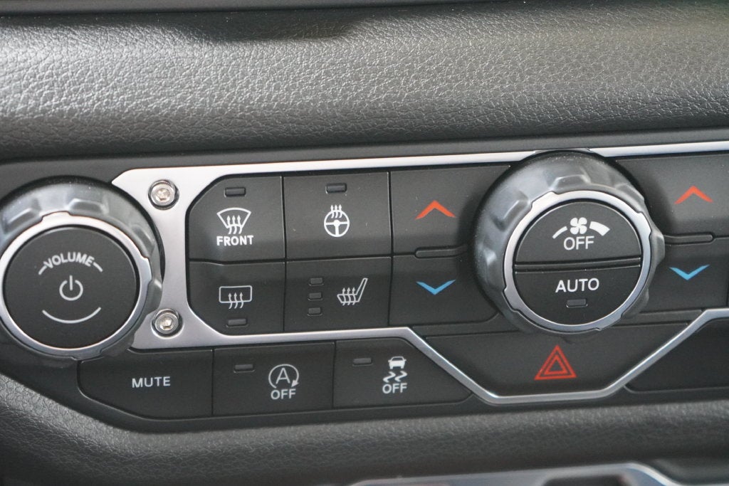 2025 Jeep Wrangler 4-Door Willys 4x4