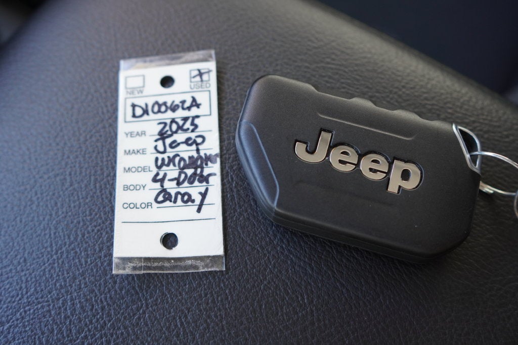 2025 Jeep Wrangler 4-Door Willys 4x4