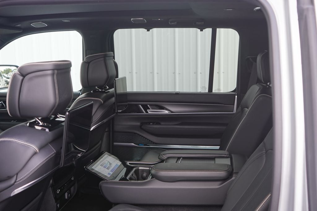 2025 Jeep Grand Wagoneer L Obsidian 4x4