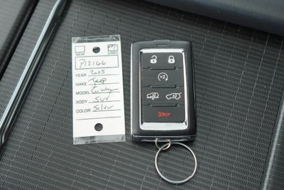 2025 Jeep Grand Wagoneer L Obsidian 4x4