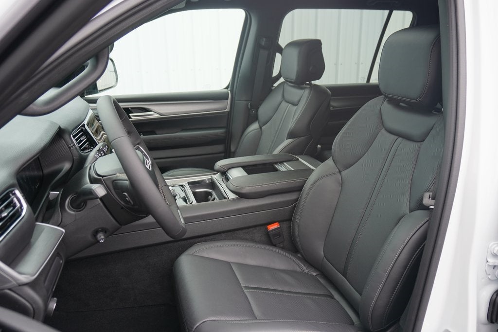 2026 Jeep Grand Wagoneer GRAND WAGONEER LIMITED ALTITUDE 4X4