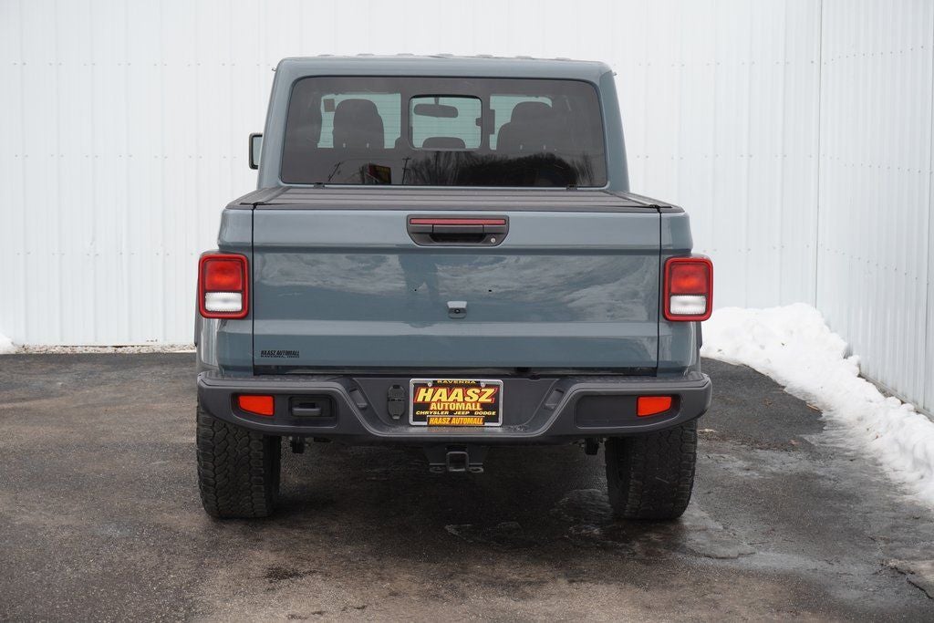 2024 Jeep Gladiator Nighthawk