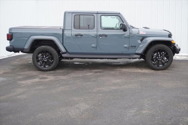 2024 Jeep Gladiator Sport photo 2