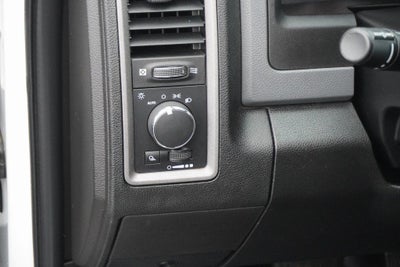 2019 RAM 1500 Classic Tradesman Quad Cab 4x2 6'4' Box