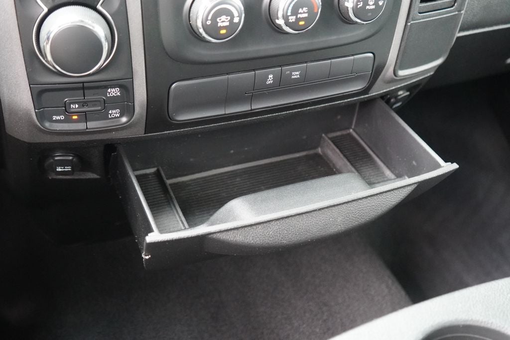 2019 RAM 1500 Classic Express Quad Cab 4x4 6'4' Box