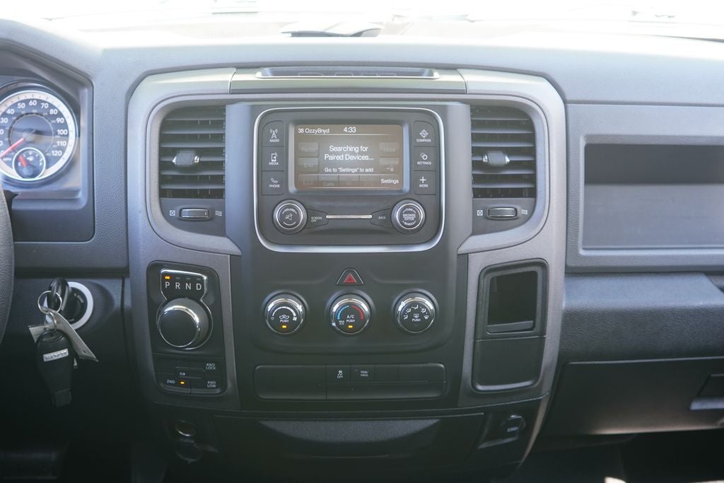 2018 RAM 1500 Express Quad Cab 4x4 6'4' Box