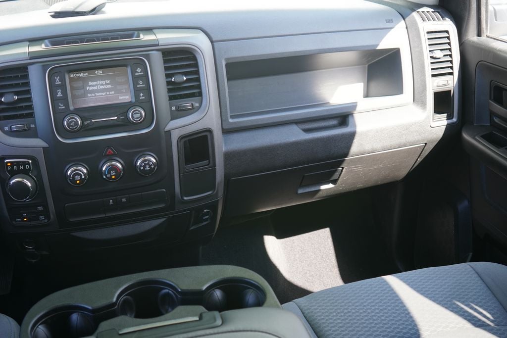 2018 RAM 1500 Express Quad Cab 4x4 6'4' Box