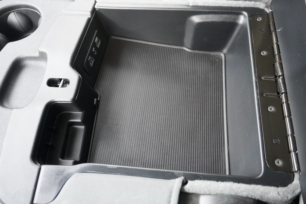 2018 RAM 1500 Express Quad Cab 4x4 6'4' Box