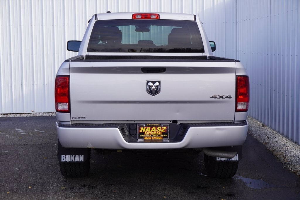 2018 RAM 1500 Express Quad Cab 4x4 6'4' Box