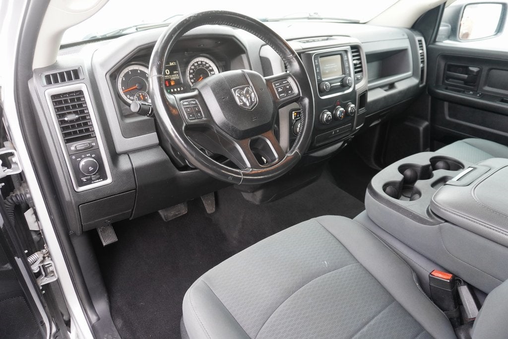 2018 RAM 1500 Express Quad Cab 4x4 6'4' Box