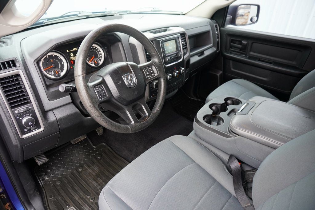 2017 RAM 1500 Express Quad Cab 4x4 6'4' Box