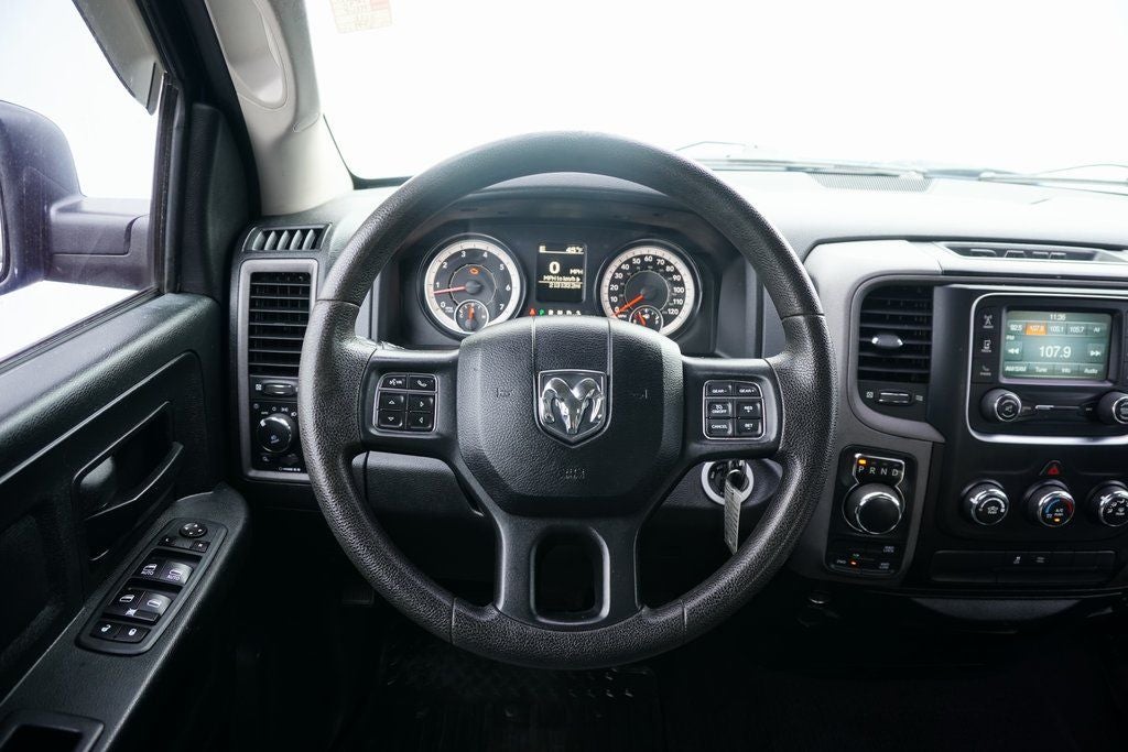 2017 RAM 1500 Express Quad Cab 4x4 6'4' Box