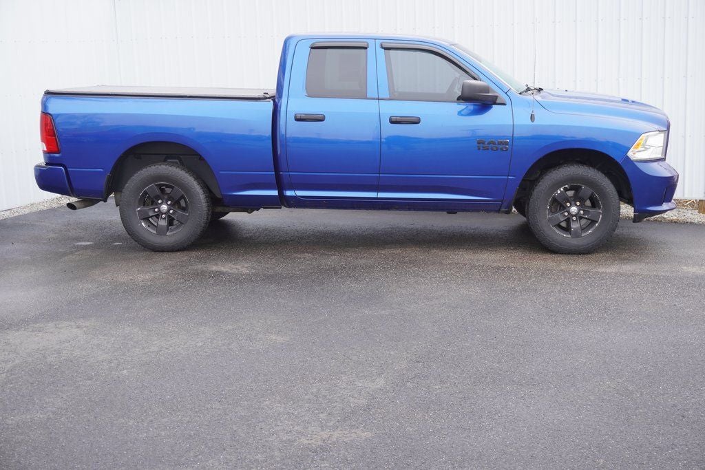 2017 RAM 1500 Express Quad Cab 4x4 6'4' Box