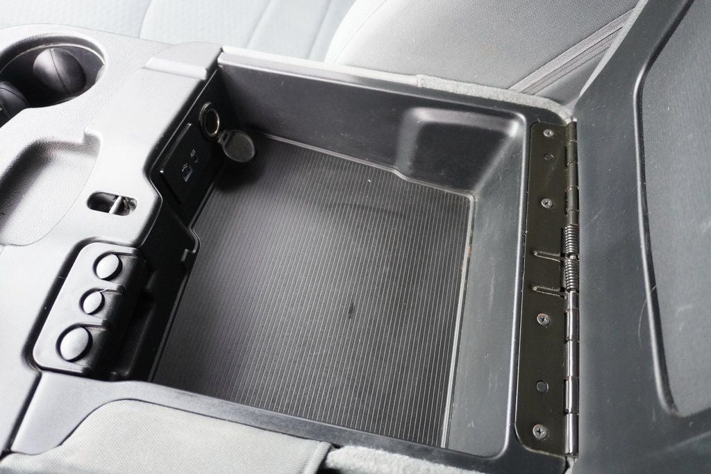 2017 RAM 1500 Express Quad Cab 4x4 6'4' Box