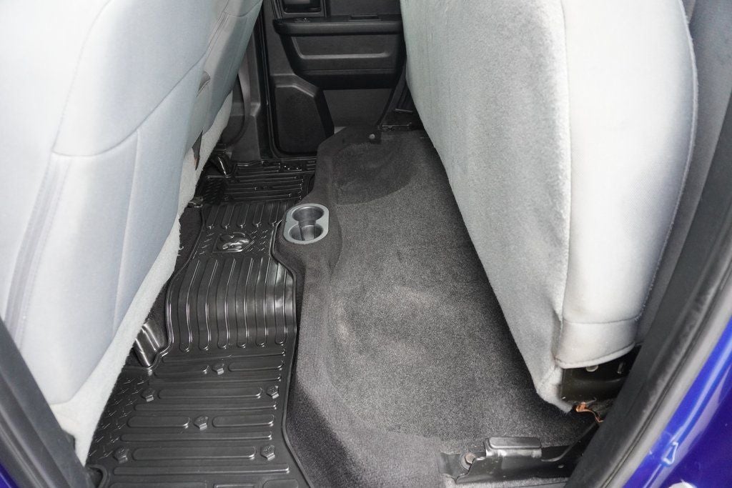 2017 RAM 1500 Express Quad Cab 4x4 6'4' Box