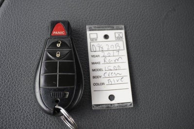 2017 RAM 1500 Express Quad Cab 4x4 6'4' Box