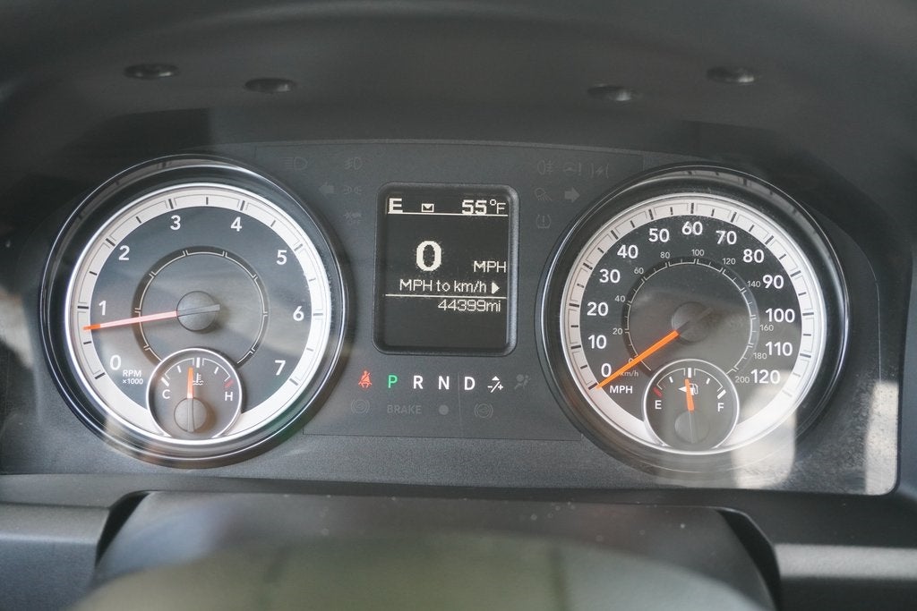 2024 RAM 1500 Classic SLT Quad Cab 4x4 6'4' Box