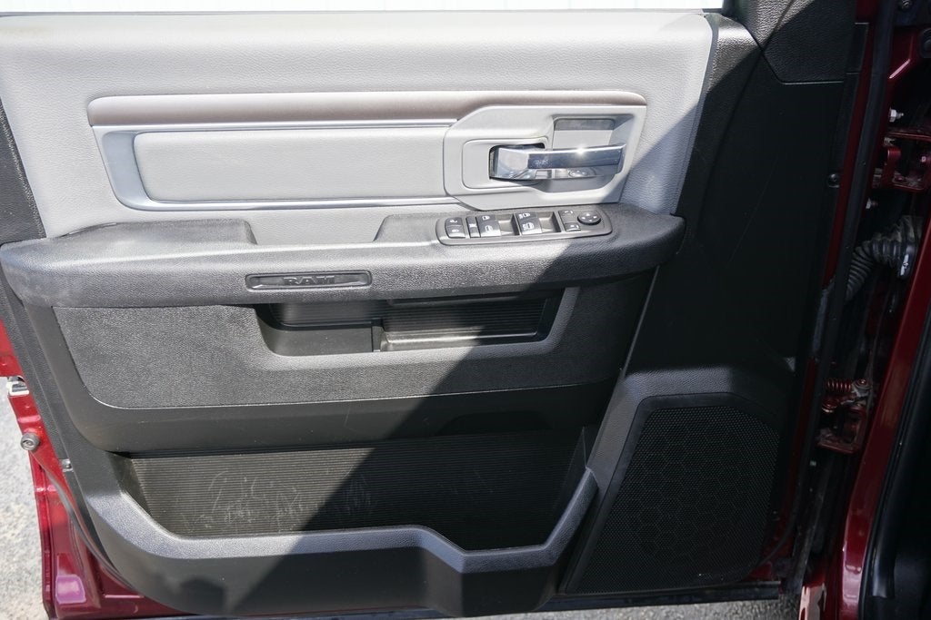 2024 RAM 1500 Classic SLT Quad Cab 4x4 6'4' Box