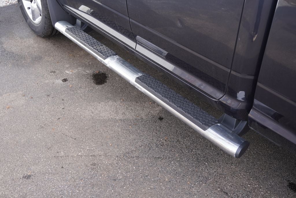 2018 RAM 1500 Big Horn Quad Cab 4x4 6'4' Box