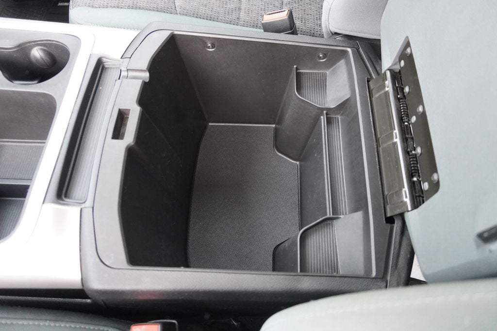 2018 RAM 1500 Big Horn Quad Cab 4x4 6'4' Box