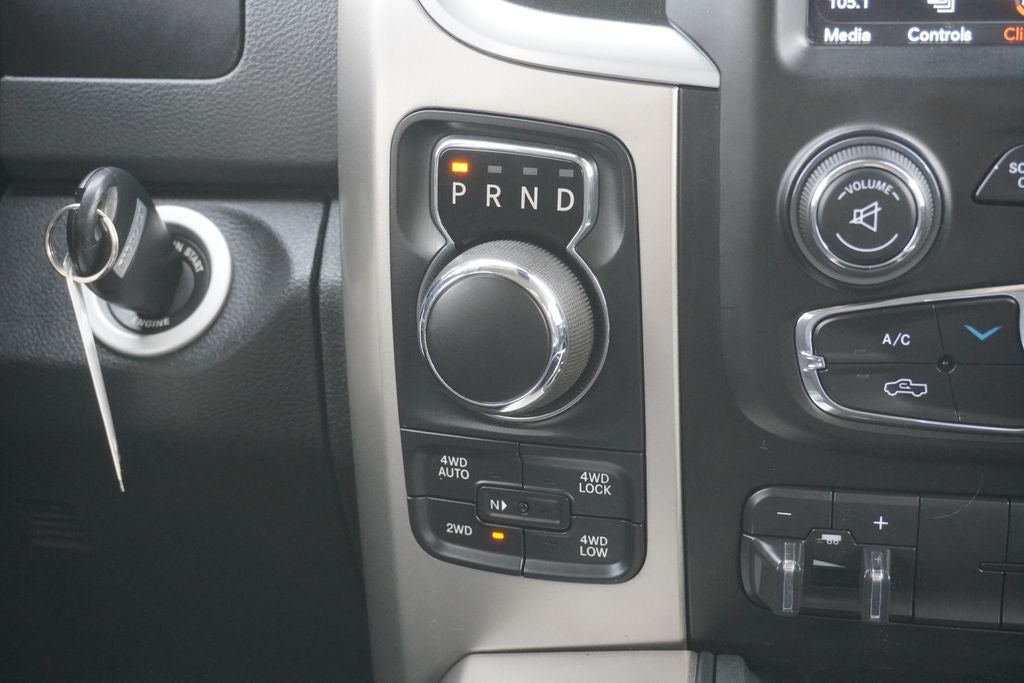 2018 RAM 1500 Big Horn Quad Cab 4x4 6'4' Box