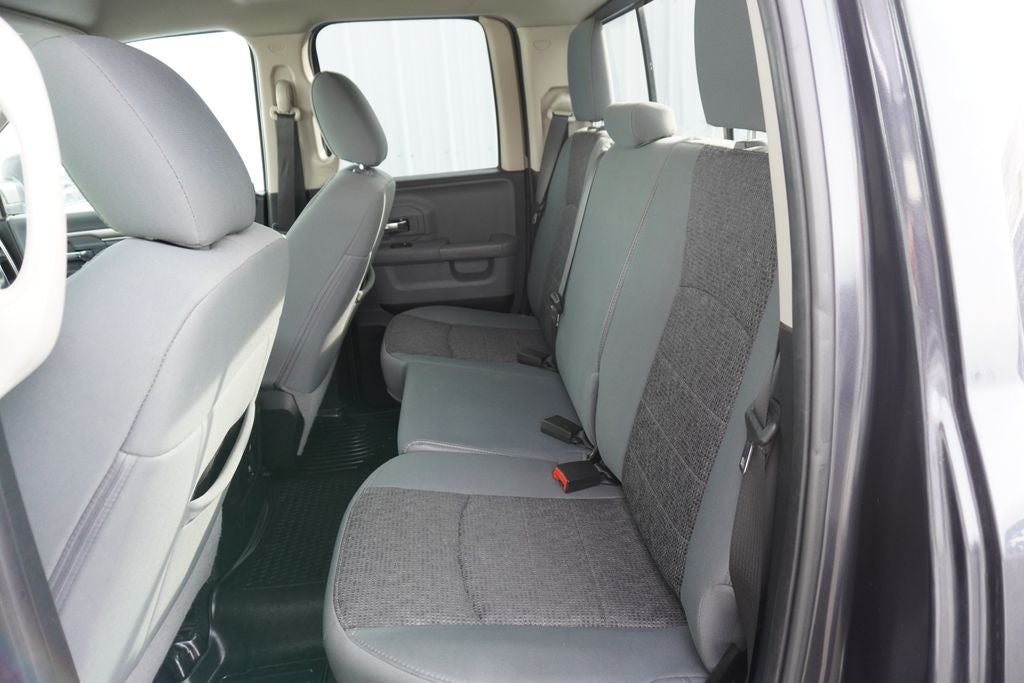 2018 RAM 1500 Big Horn Quad Cab 4x4 6'4' Box