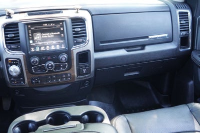 2017 RAM 1500 Laramie Crew Cab 4x4 5'7' Box