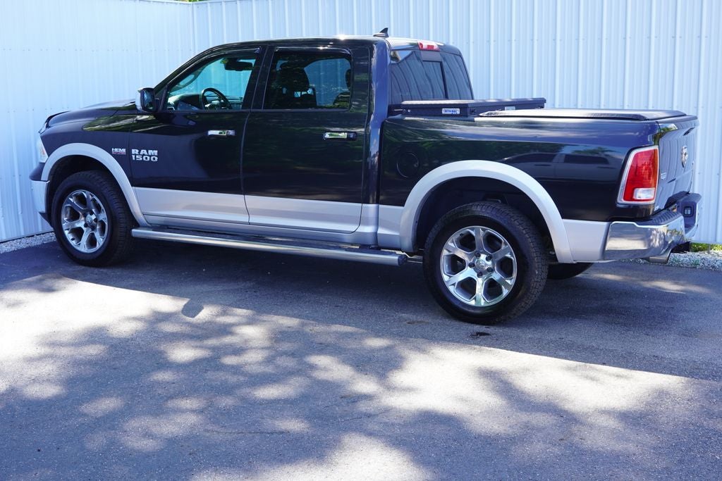 2017 RAM 1500 Laramie Crew Cab 4x4 5'7' Box