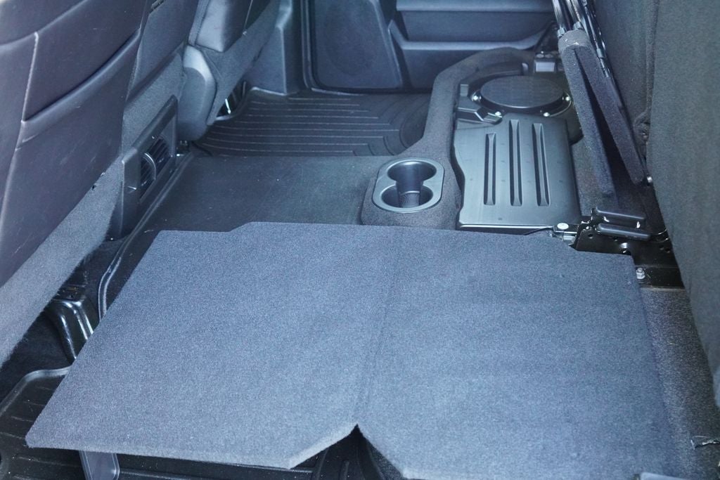 2017 RAM 1500 Laramie Crew Cab 4x4 5'7' Box