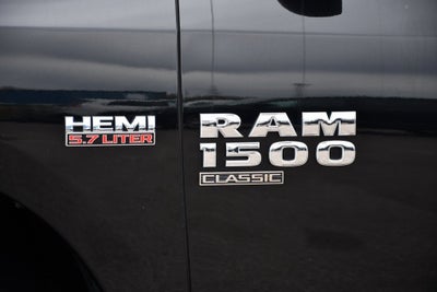 2020 RAM 1500 Classic SLT Crew Cab 4x4 6'4' Box
