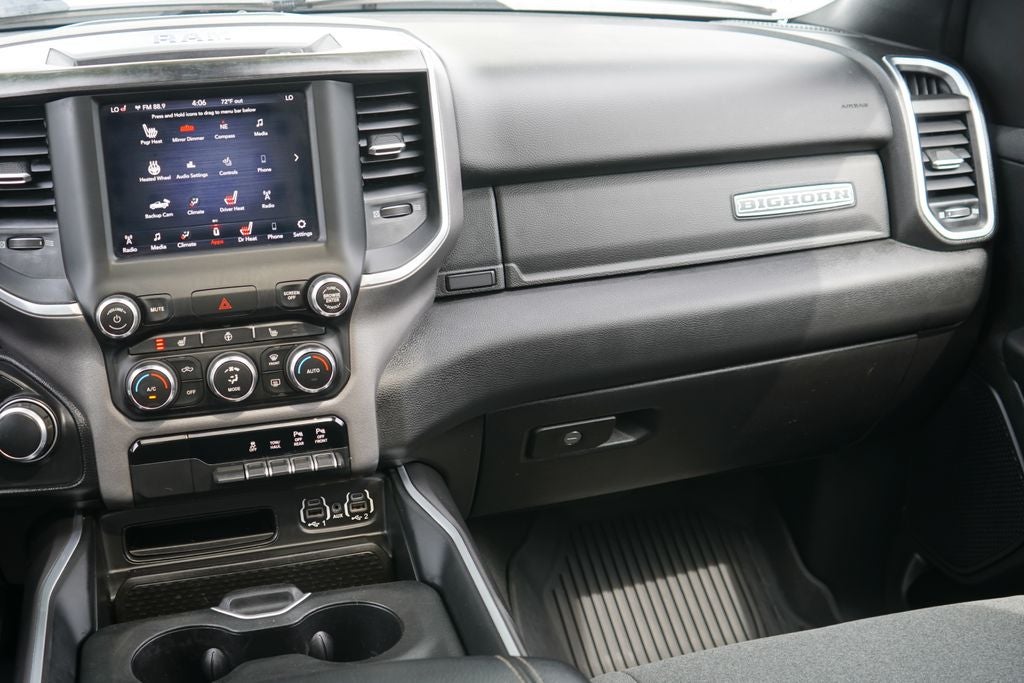 2021 RAM 1500 Big Horn Quad Cab 4x4 6'4' Box
