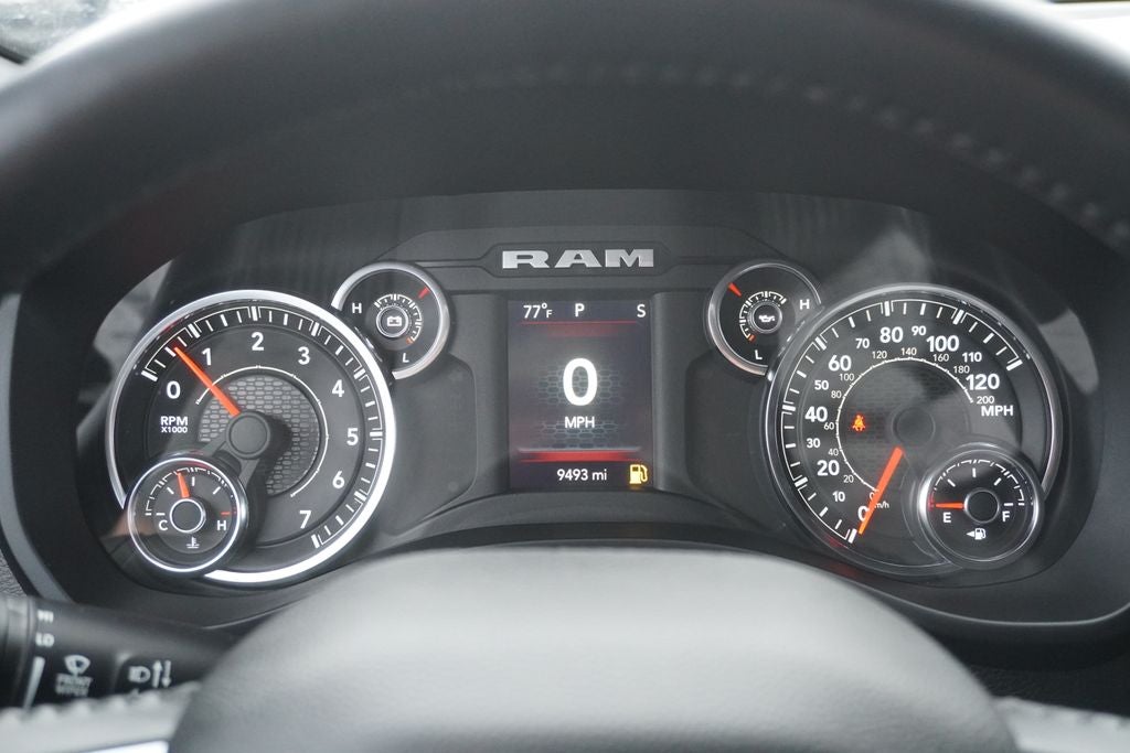 2023 RAM 1500 Big Horn Quad Cab 4x4 6'4' Box