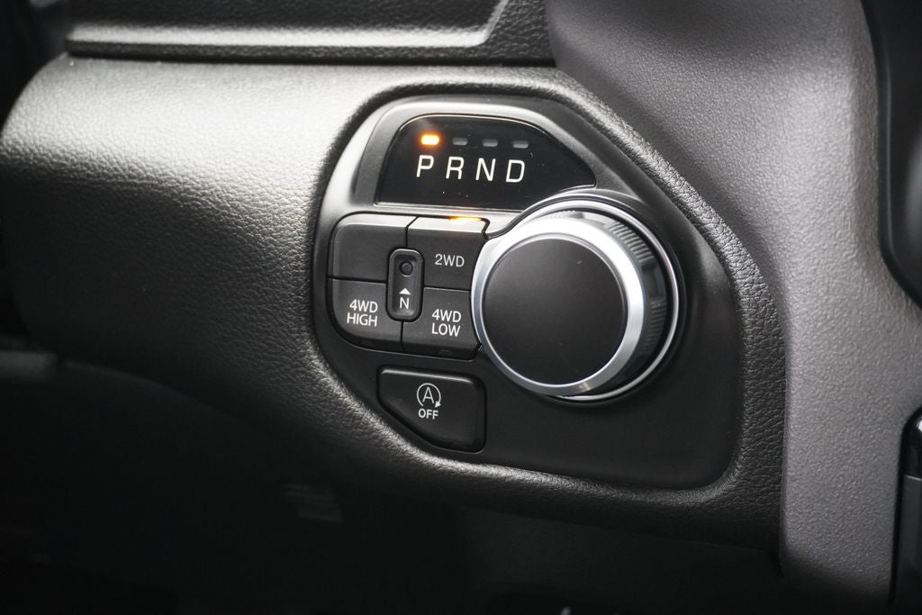 2023 RAM 1500 Big Horn Quad Cab 4x4 6'4' Box