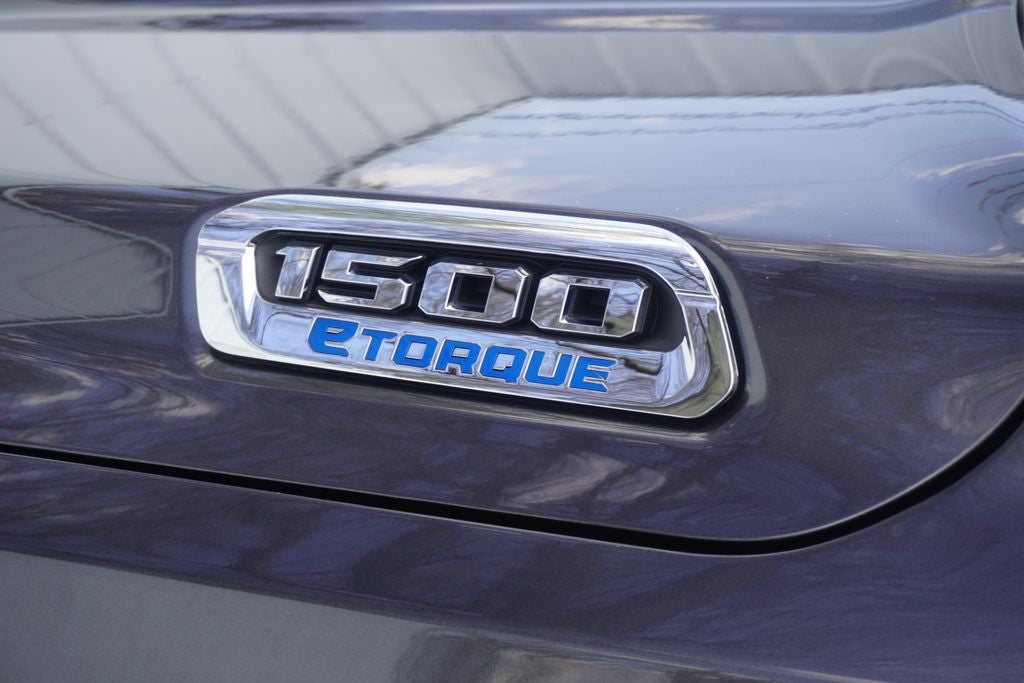 2022 RAM 1500 Big Horn Quad Cab 4x4 6'4' Box