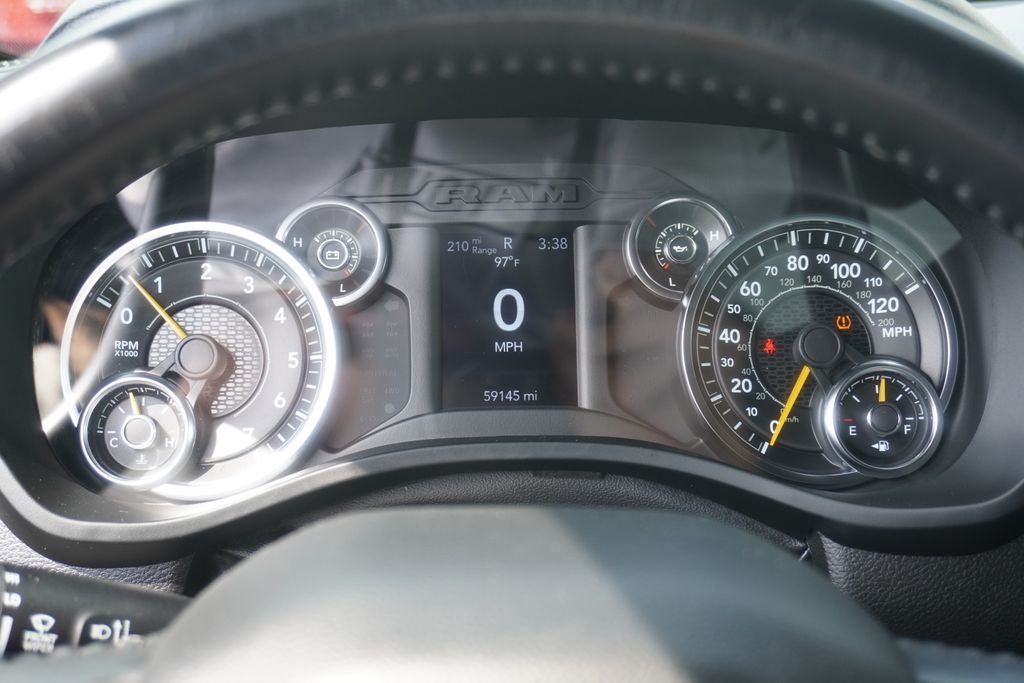 2022 RAM 1500 Big Horn Quad Cab 4x4 6'4' Box