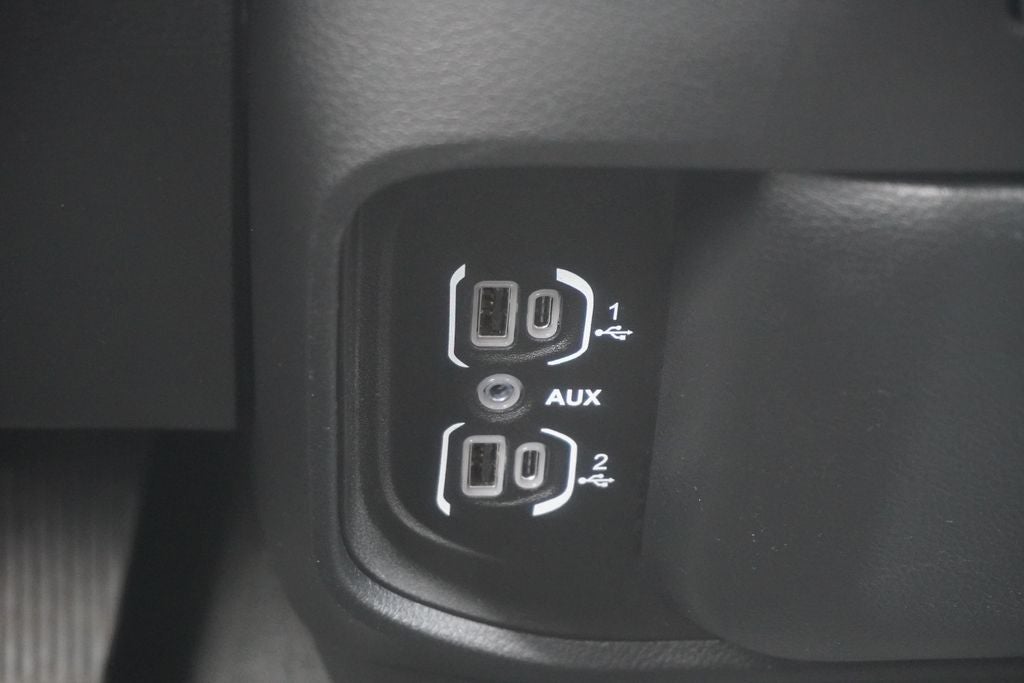 2022 RAM 1500 Big Horn Quad Cab 4x4 6'4' Box