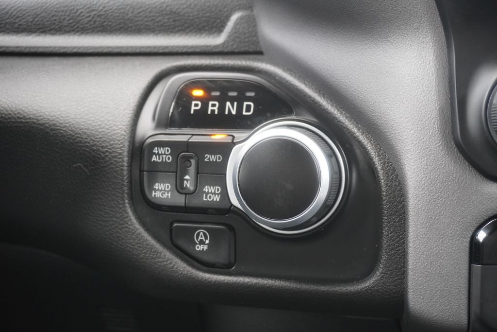 2022 RAM 1500 Big Horn Quad Cab 4x4 6'4' Box