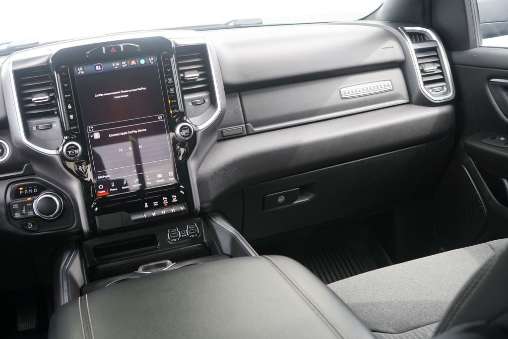 2024 RAM 1500 Big Horn Crew Cab 4x4 5'7' Box