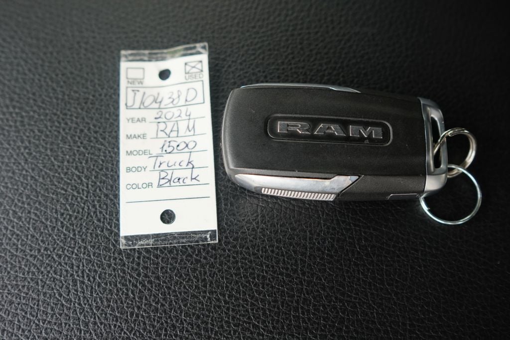 2024 RAM 1500 Big Horn Crew Cab 4x4 5'7' Box