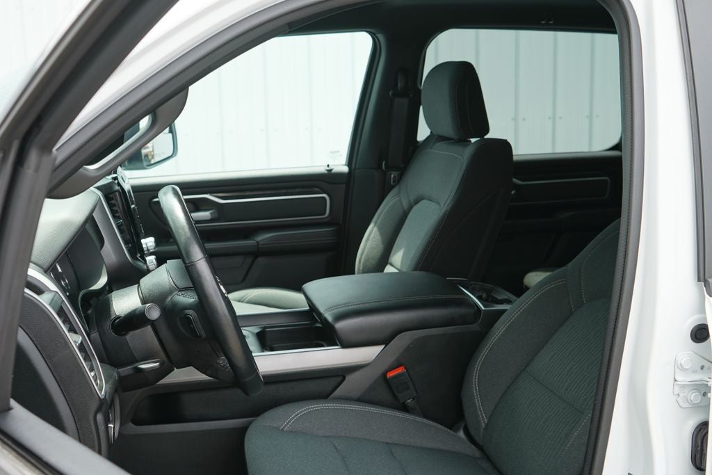 2023 RAM 1500 Big Horn Crew Cab 4x4 5'7' Box