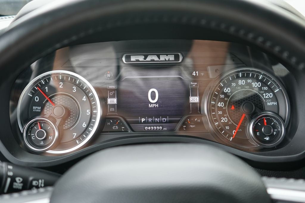 2023 RAM 1500 Big Horn Crew Cab 4x4 5'7' Box