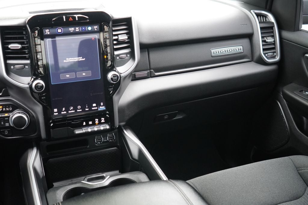 2023 RAM 1500 Big Horn Crew Cab 4x4 5'7' Box
