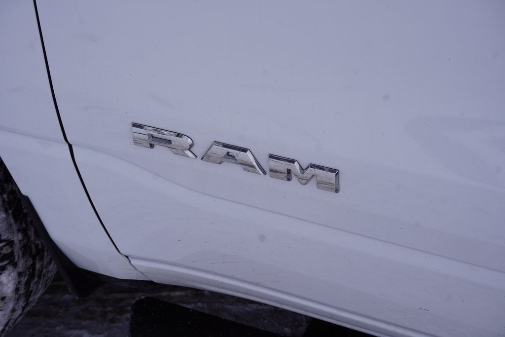 2023 RAM 1500 Big Horn Crew Cab 4x4 5'7' Box