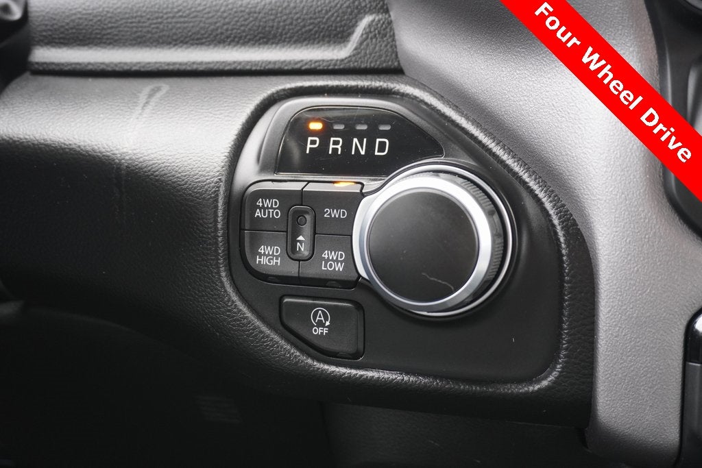 2023 RAM 1500 Big Horn Crew Cab 4x4 5'7' Box