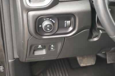 2023 RAM 1500 Big Horn Crew Cab 4x4 5'7' Box